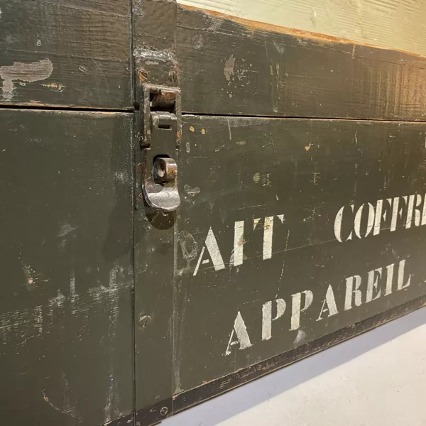 Table basse malle militaire – Image 3