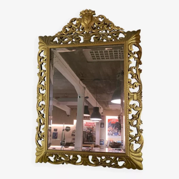 Miroir ancien en bois sculpté