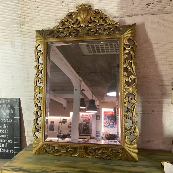 Miroir ancien en bois sculpté – Image 2