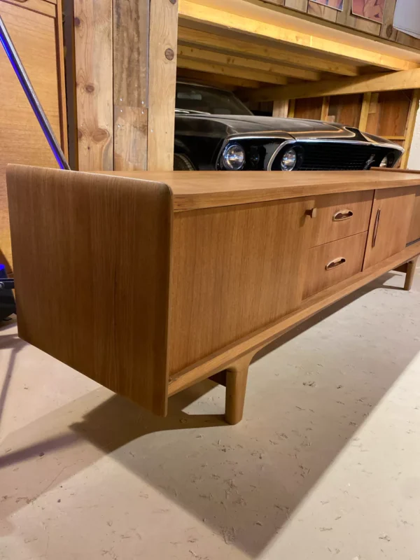 Enfilade année 70 - vue coté droit détails