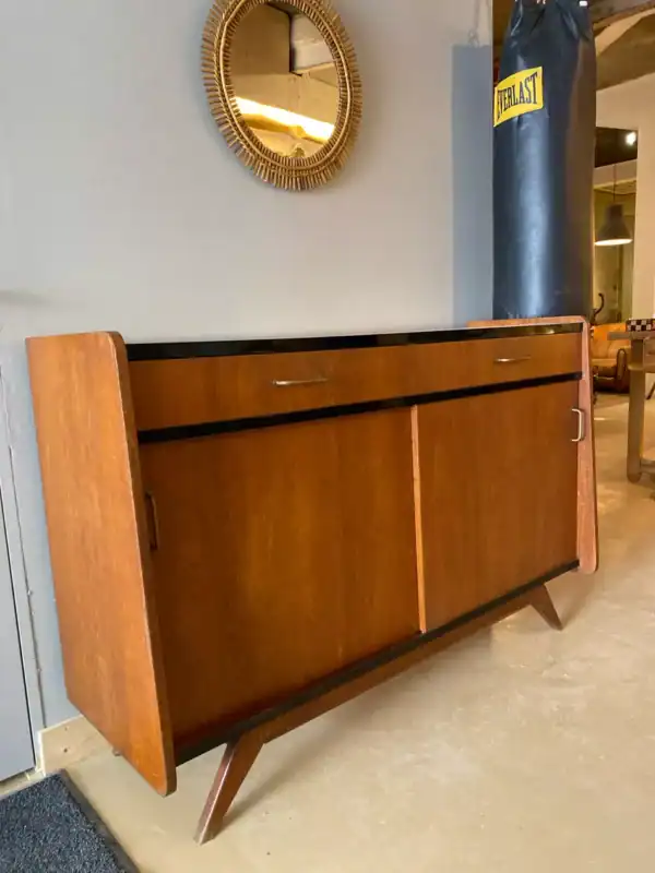 Buffet année 50/60 - vue coté droit
