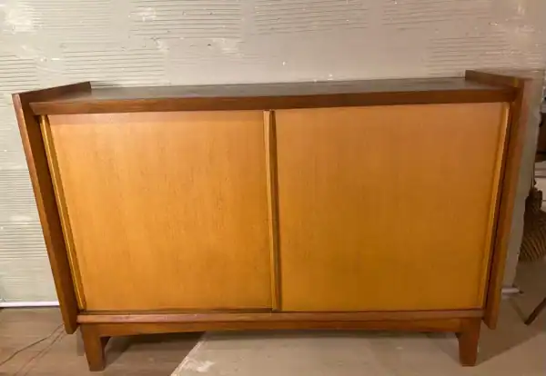 Buffet style scandinave : vue de face