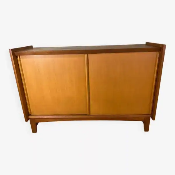 Buffet style scandinave : vue de face et détouré